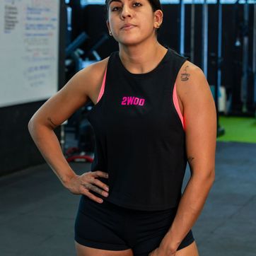  CAMISILLA CORTA NEGRA LOGO FUCSIA  - imagen 1