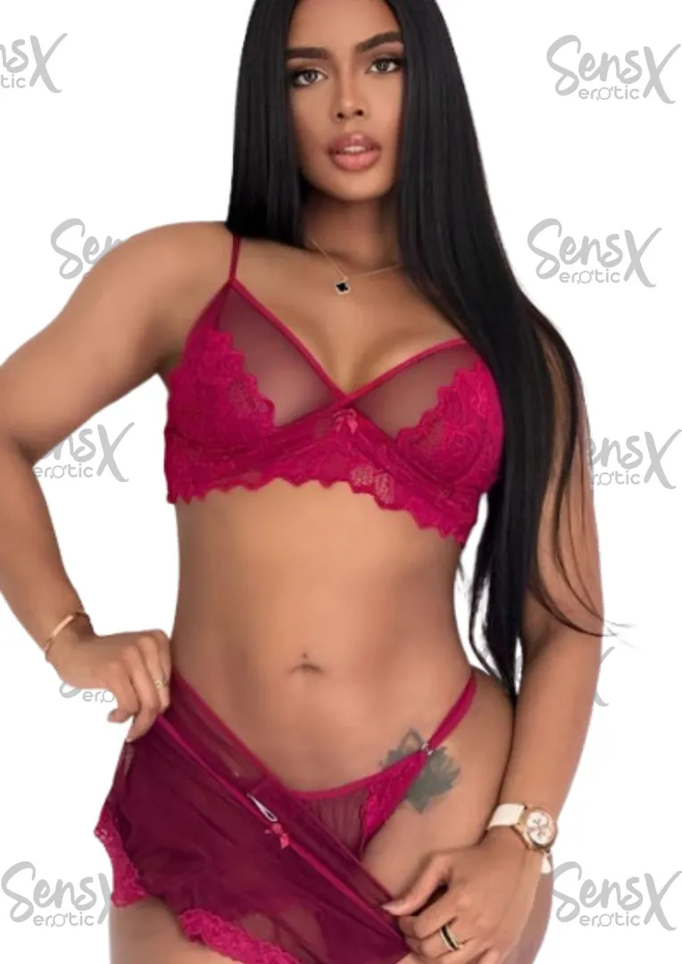 Conjunto con encaje de 3 piezas 