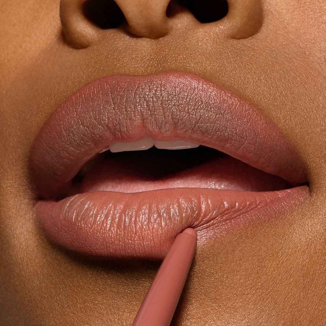 LIPGLAZER GLOSSY LIP LINER VELVET TEDDY