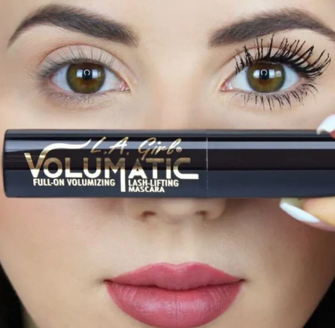 PESTAÑINA VOLUMATIC ULTRA BLACK L.A GIRL