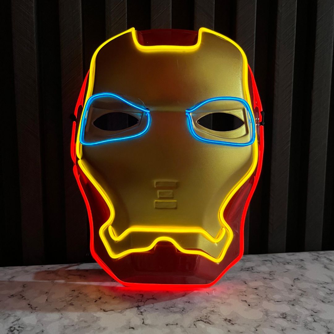 MASCARA IRON MAN DE LUZ.