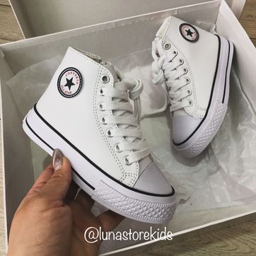 Imagen del producto TENIS EN BOTA