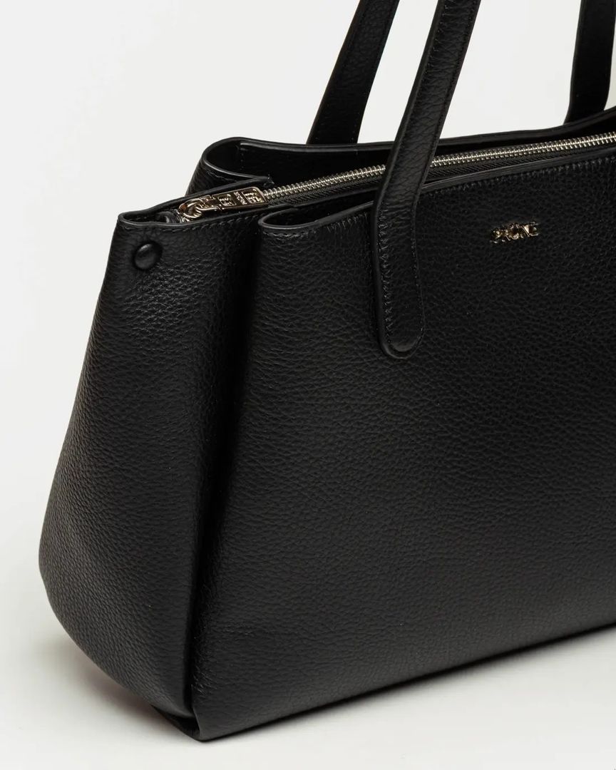 SHOPPER ERIN  NEGRO