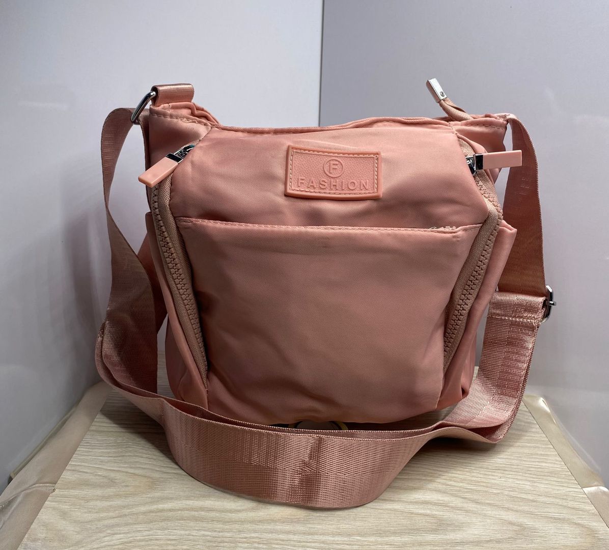 Bolso palo de rosa y negro 