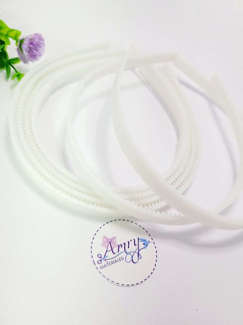 Unid. Balaca con dientes 1cm plana