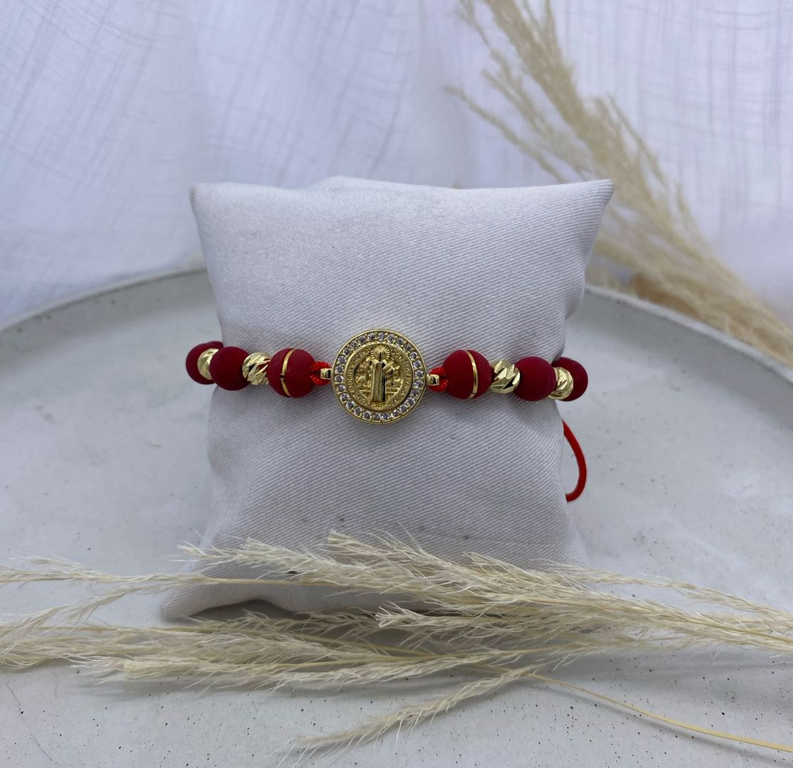 Manilla San Benito, roja, dorado, covergold 