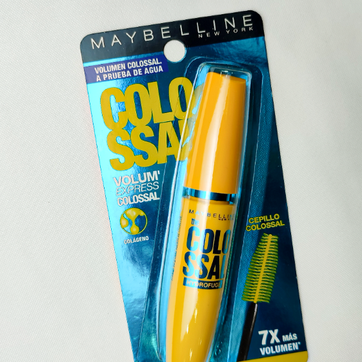 Imagen del producto Pestañina Colossal Maybelline a prueba de agua 