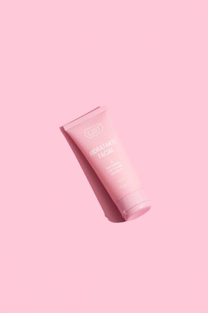 HIDRATANTE FACIAL CON ACIDO HIALURONICO 660ML GIRLY