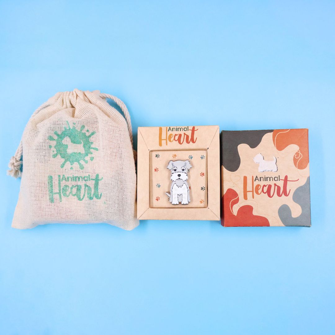 PIN SCHANAUZER GRIS CLARO