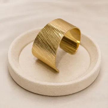 Imagen del producto Pulsera gruesa líneas delgadas 