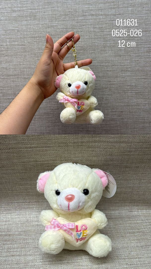 LLAVERO OSITO CON CORAZON CREMA