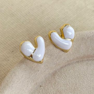 Imagen del producto Arete corazón blanco 