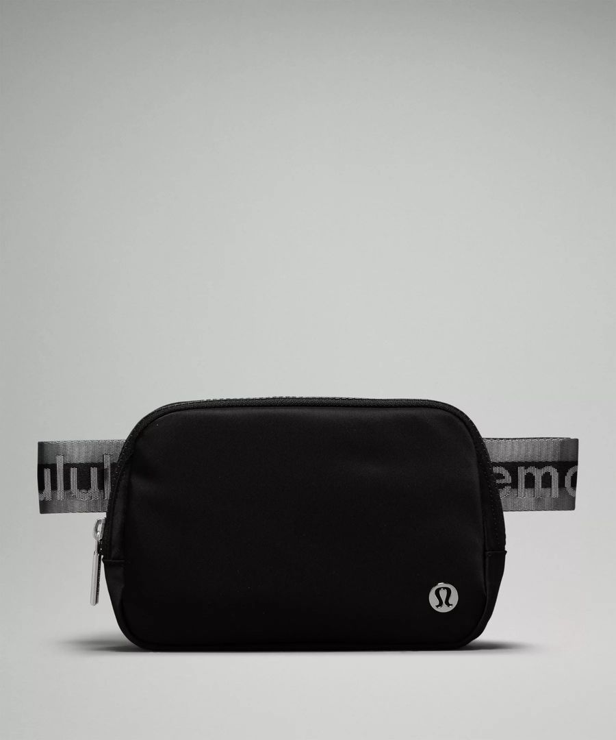 Wordmark Belt bag Black/silver