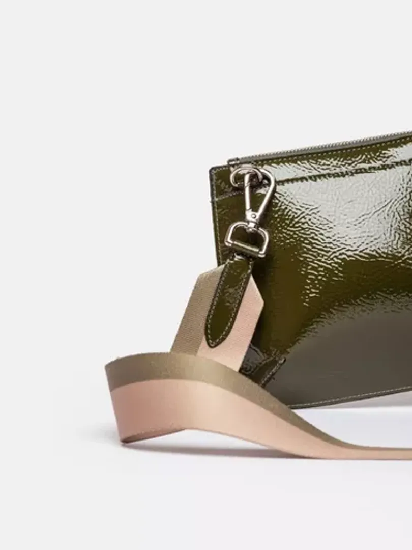 MINI BAG LALY EN CUERO CHAROL