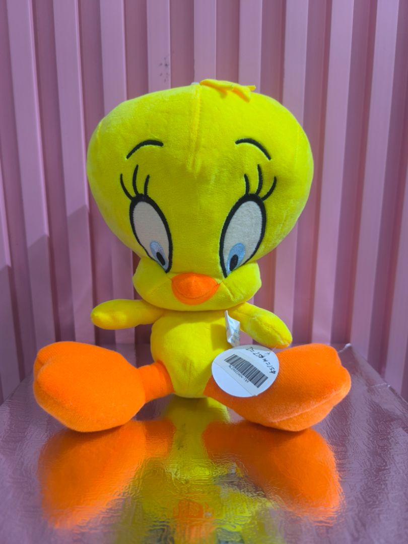 LOONEY TUNES