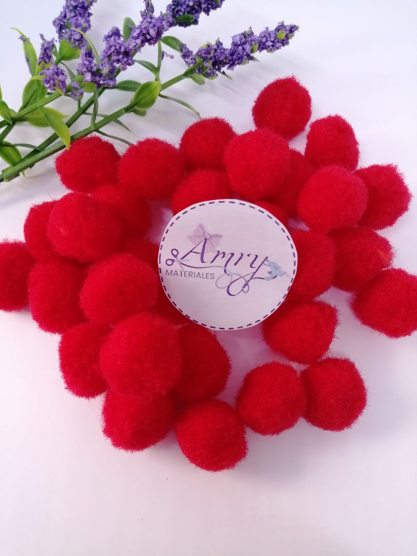 Pompom Rojo sencillo 1.5cm