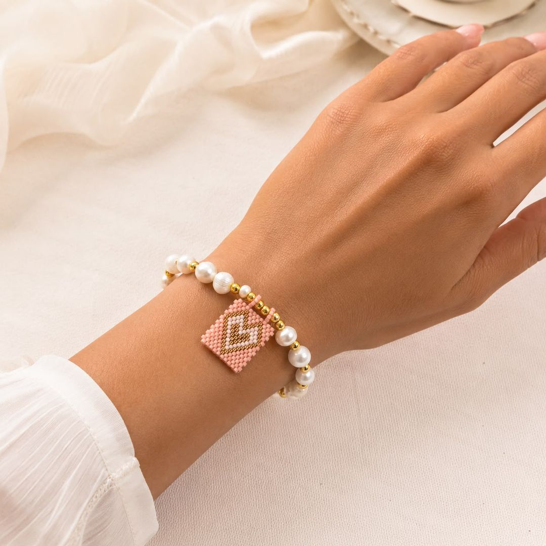 Miyuki Perlenarmband Rosa mit rotem Herz
