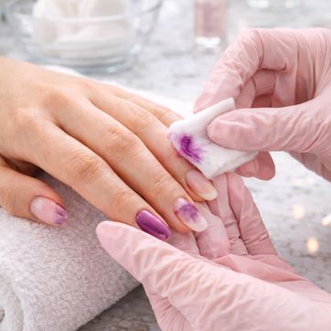 Imagen del producto RETIRO ESMALTE MANOS