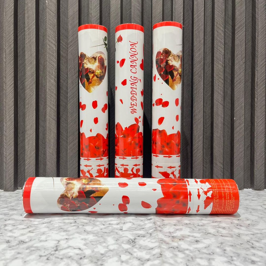 EXPLOSIÓN DE PÉTALOS 