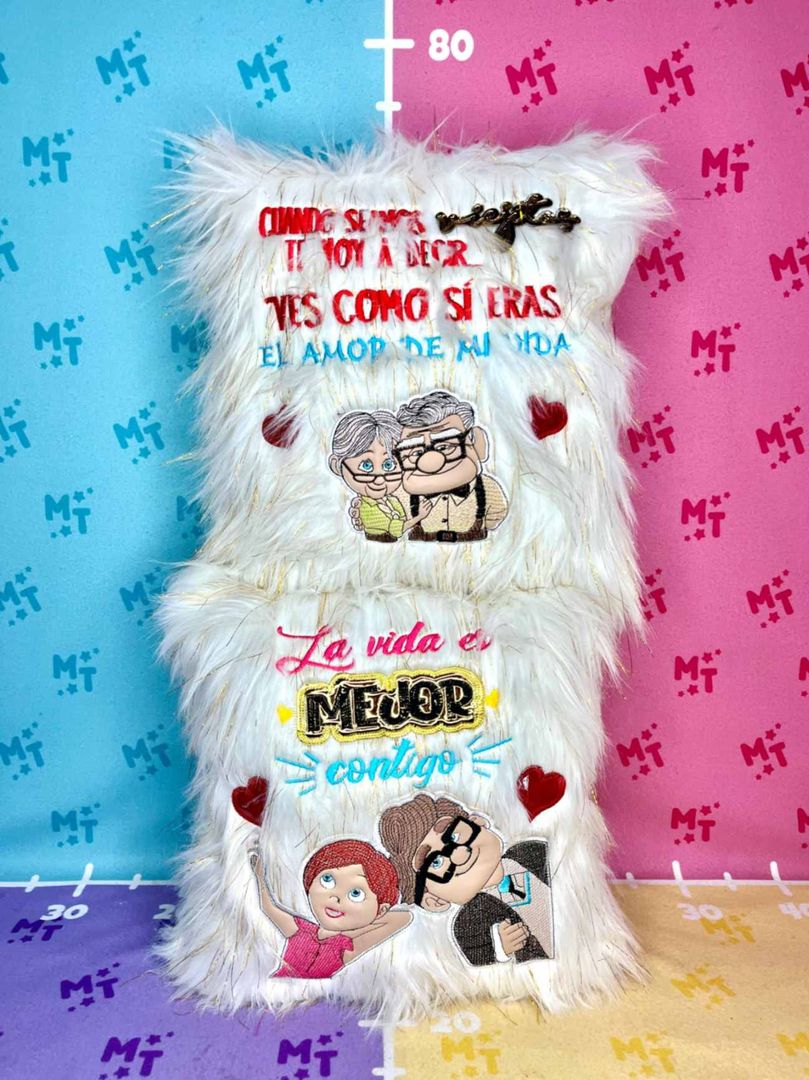 Cojines Abuelos Up peluditos