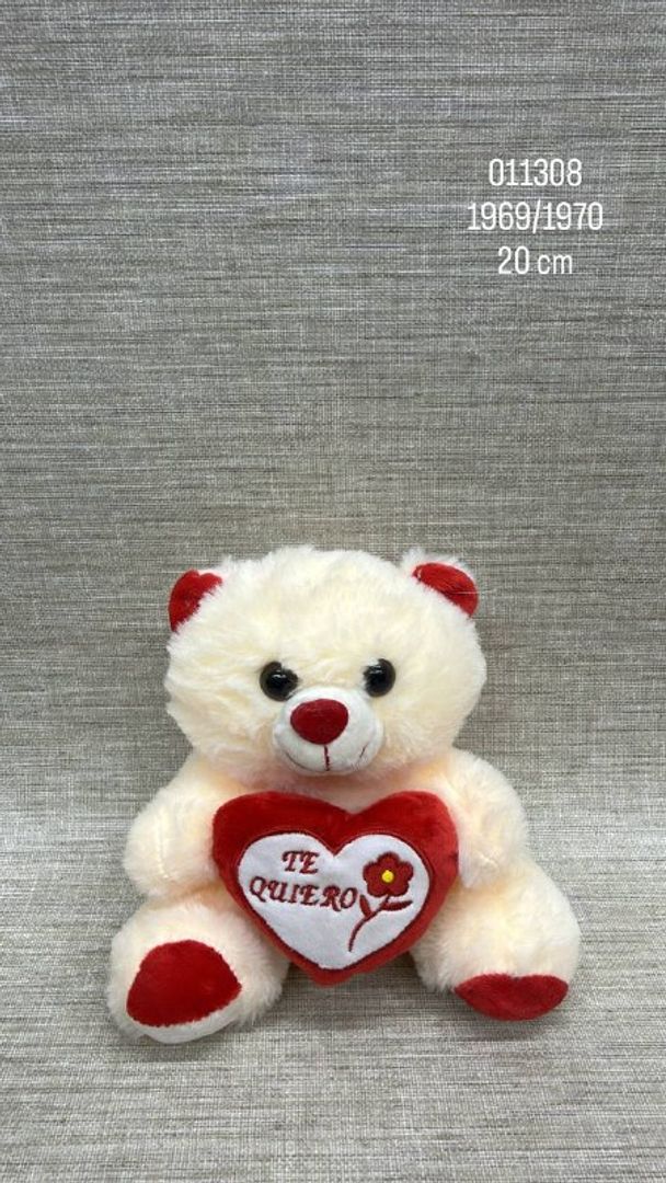 OSO CORAZÓN ROJO SURTIDO 20 CM