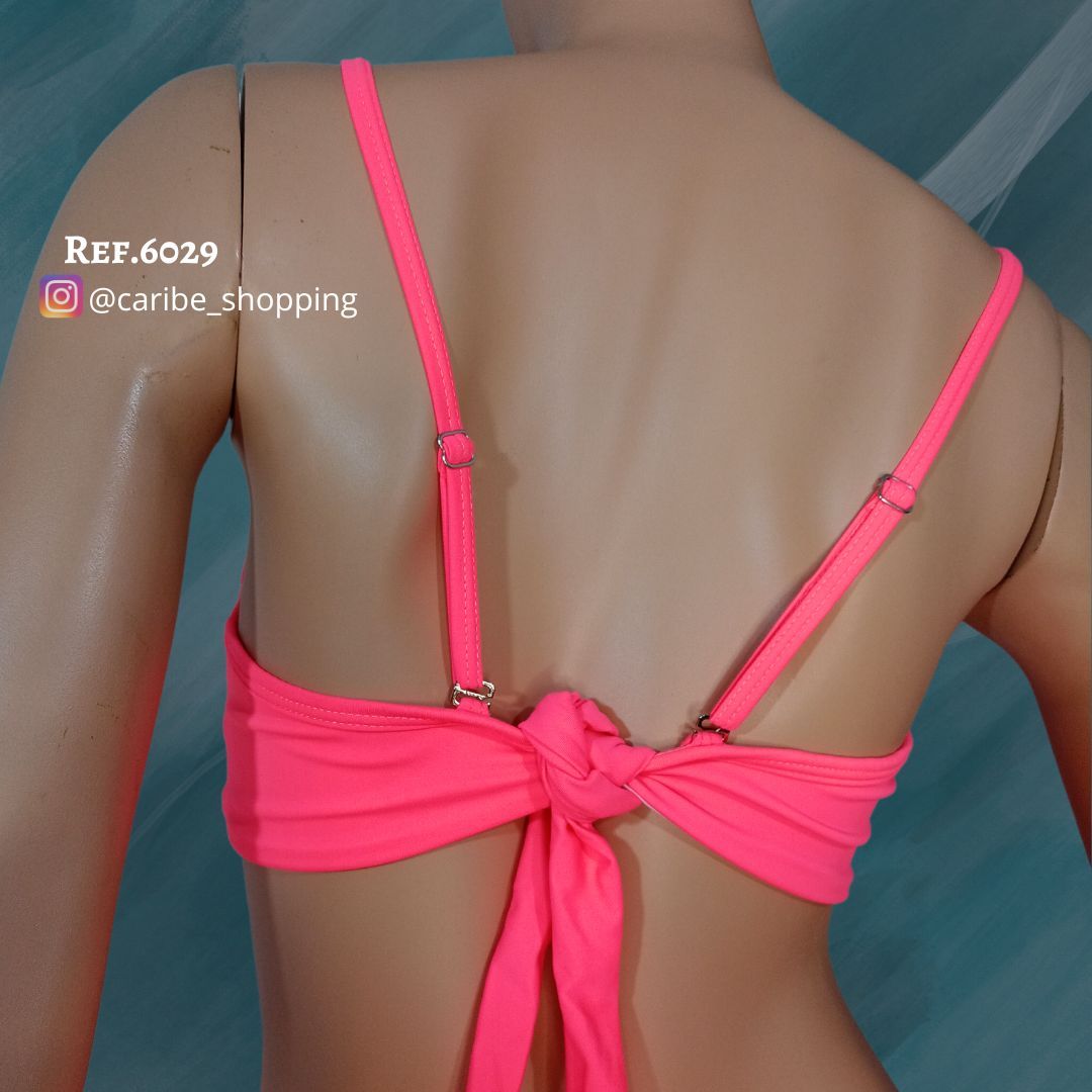 XL Bikini crop top copa Varilla, falda shorts forrado 