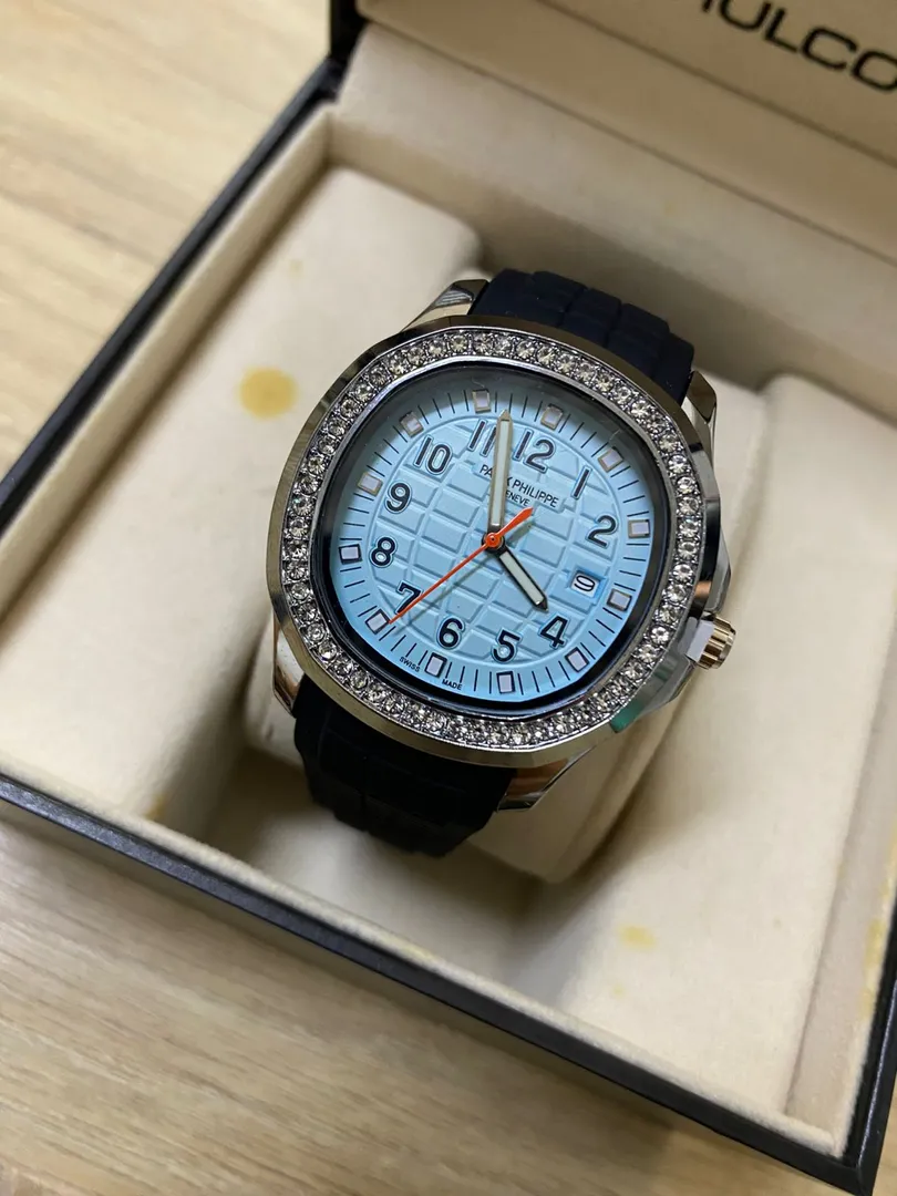 Patek philippe piedras Goma 