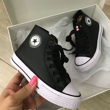 Imagen del producto TENIS EN BOTA