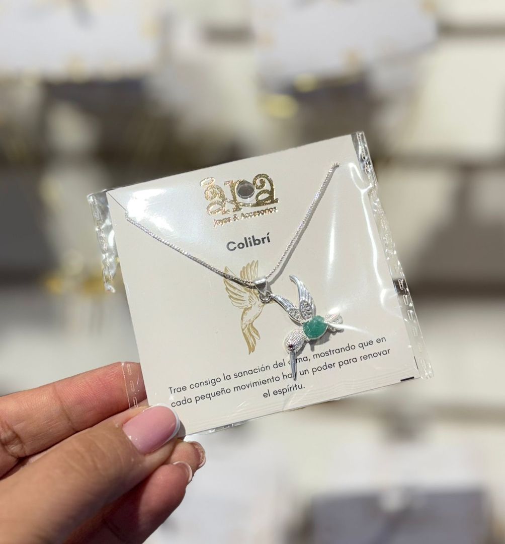 Cadena colibrí con murralla de esmeralda 