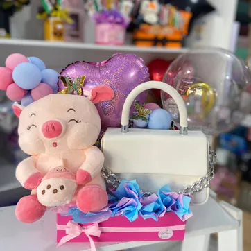 Imagen del producto Detalle con cartera y peluche 