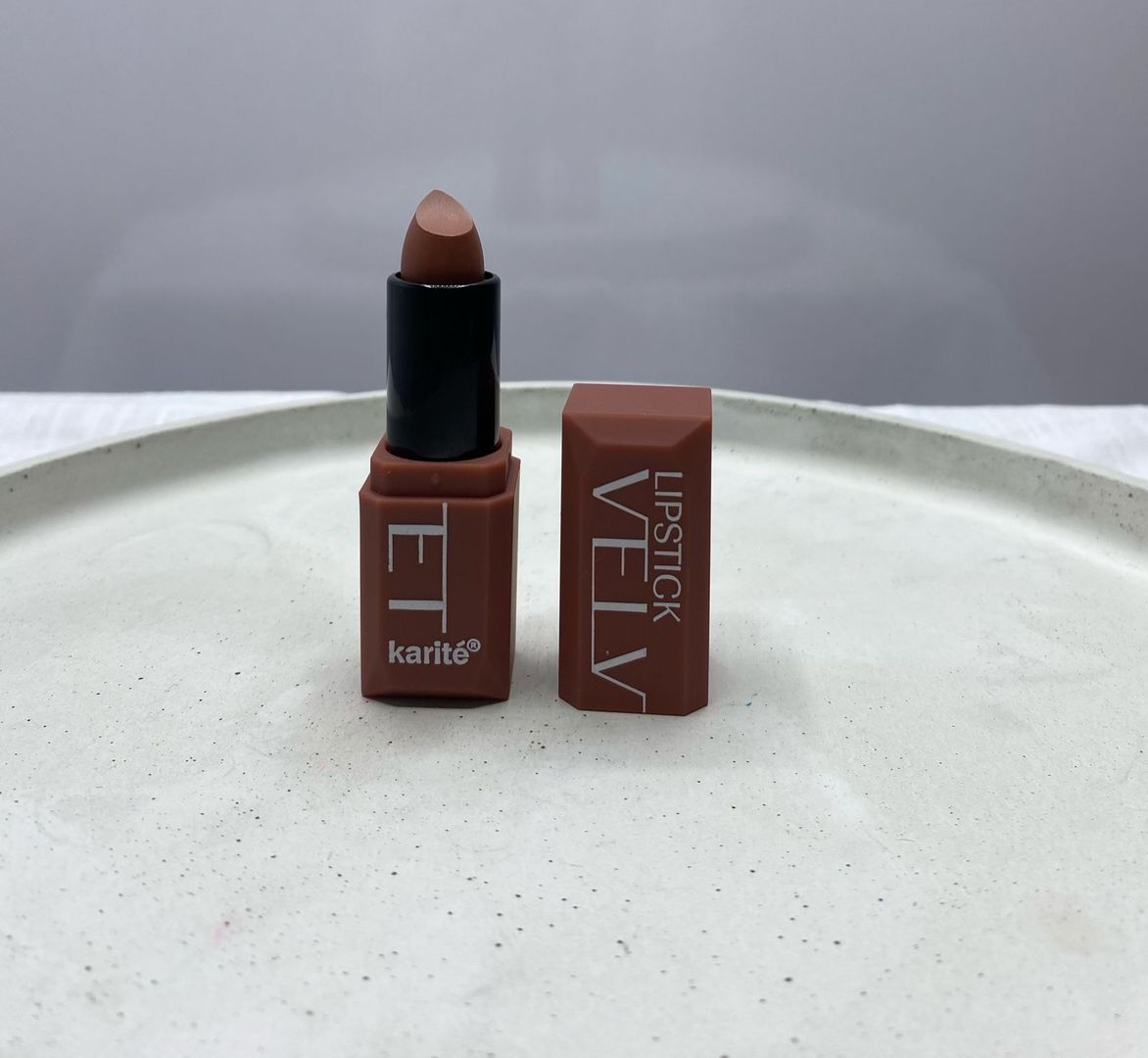 Labial en barra 