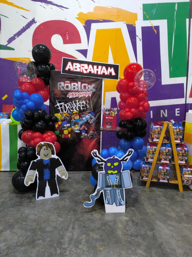 DECORACION CON GLOBOS ROBLOX