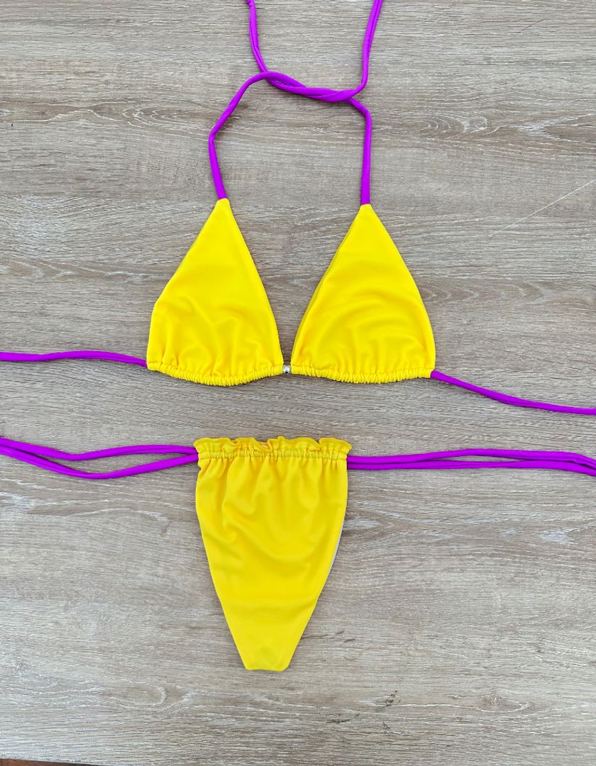 En oferta 3 bikinis 