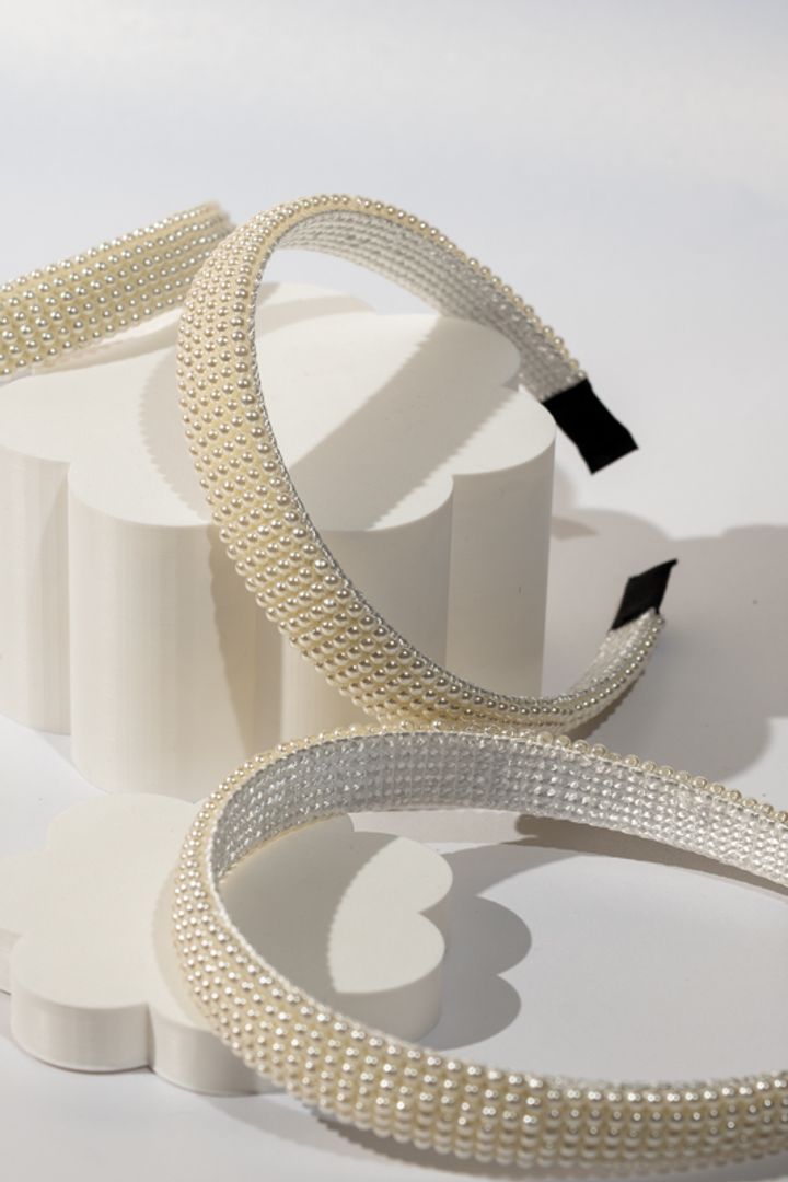 DIADEMA GRUESA PERLAS