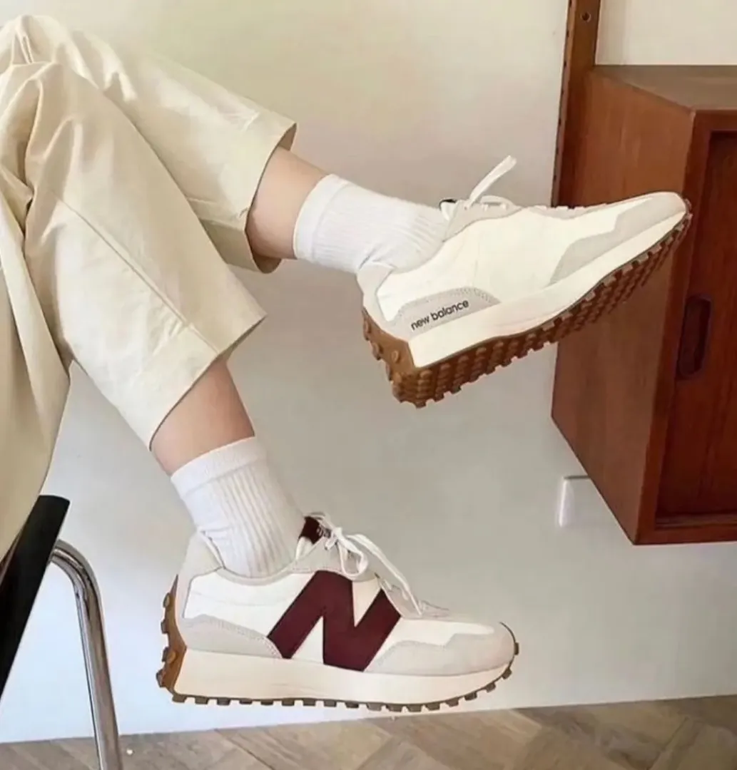 New Balance 327 Ocre