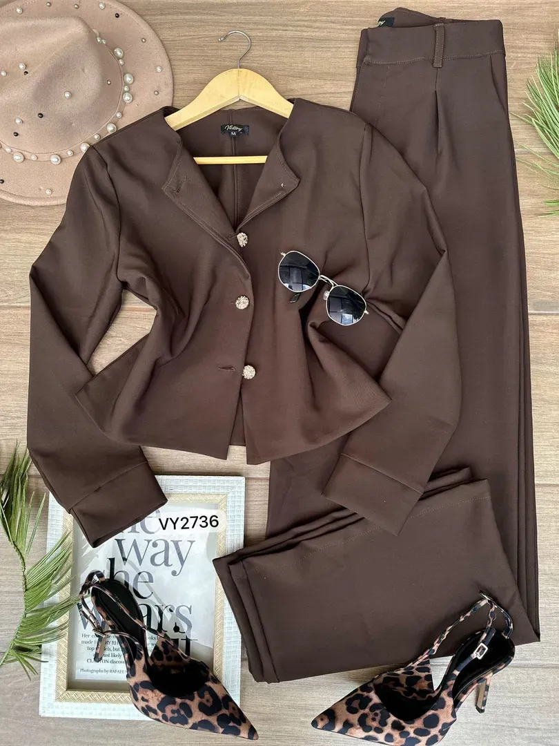 Conjunto chaqueta + pantalón