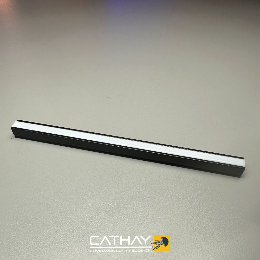 PERFIL GLAMOUR NEGRO (ELEGANCE) x 3 mts