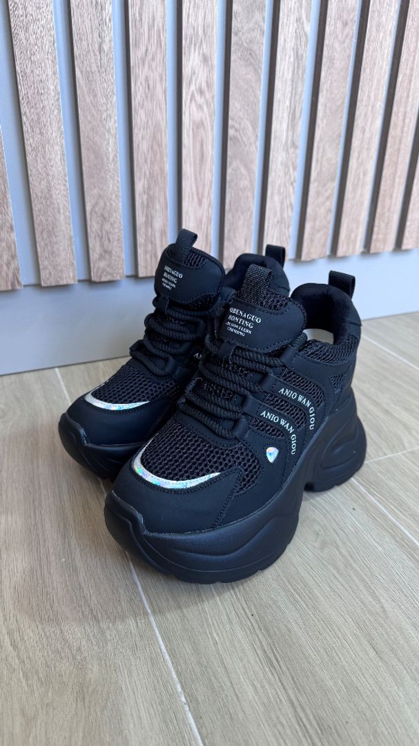 TENIS BLACK PLATAFORMA