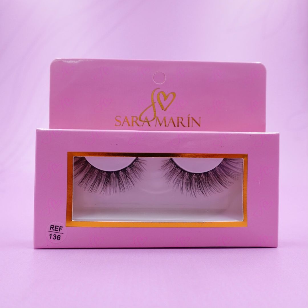 PESTAÑAS ENTERAS SARA MARIN 