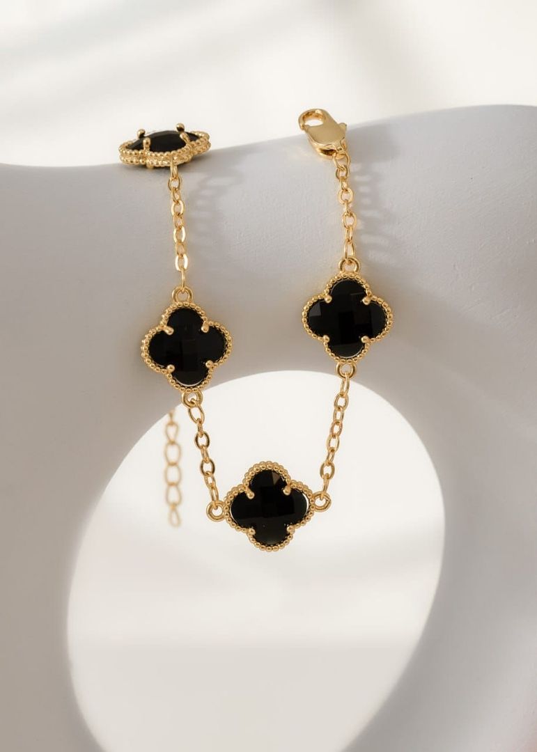 P Clover Black + Extensor