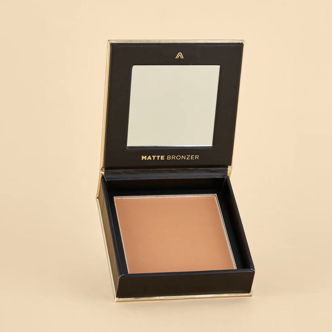 MATTE BRONZER 1ST SCENE ATENEA