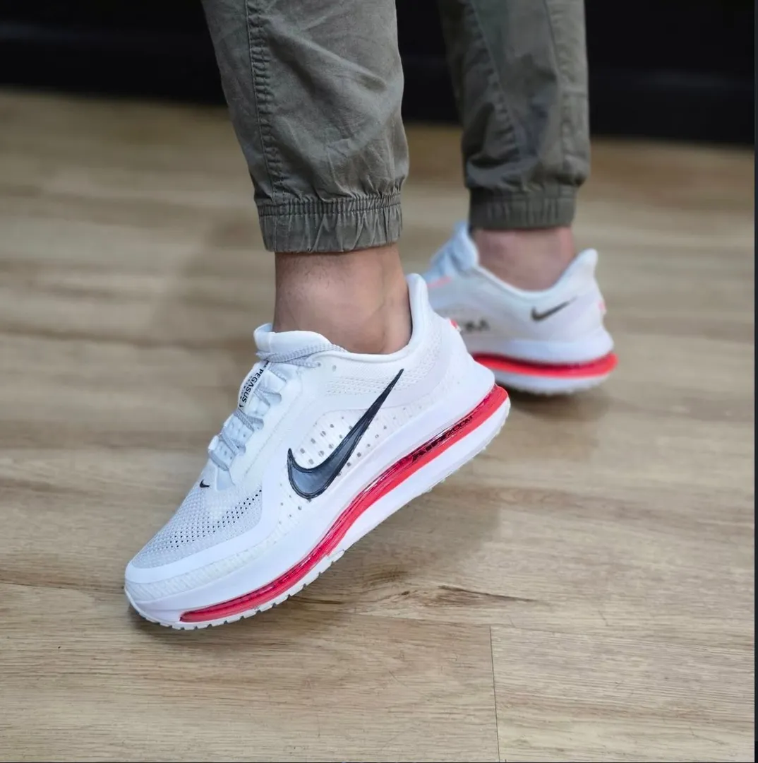 Nike Pegasu Premium white