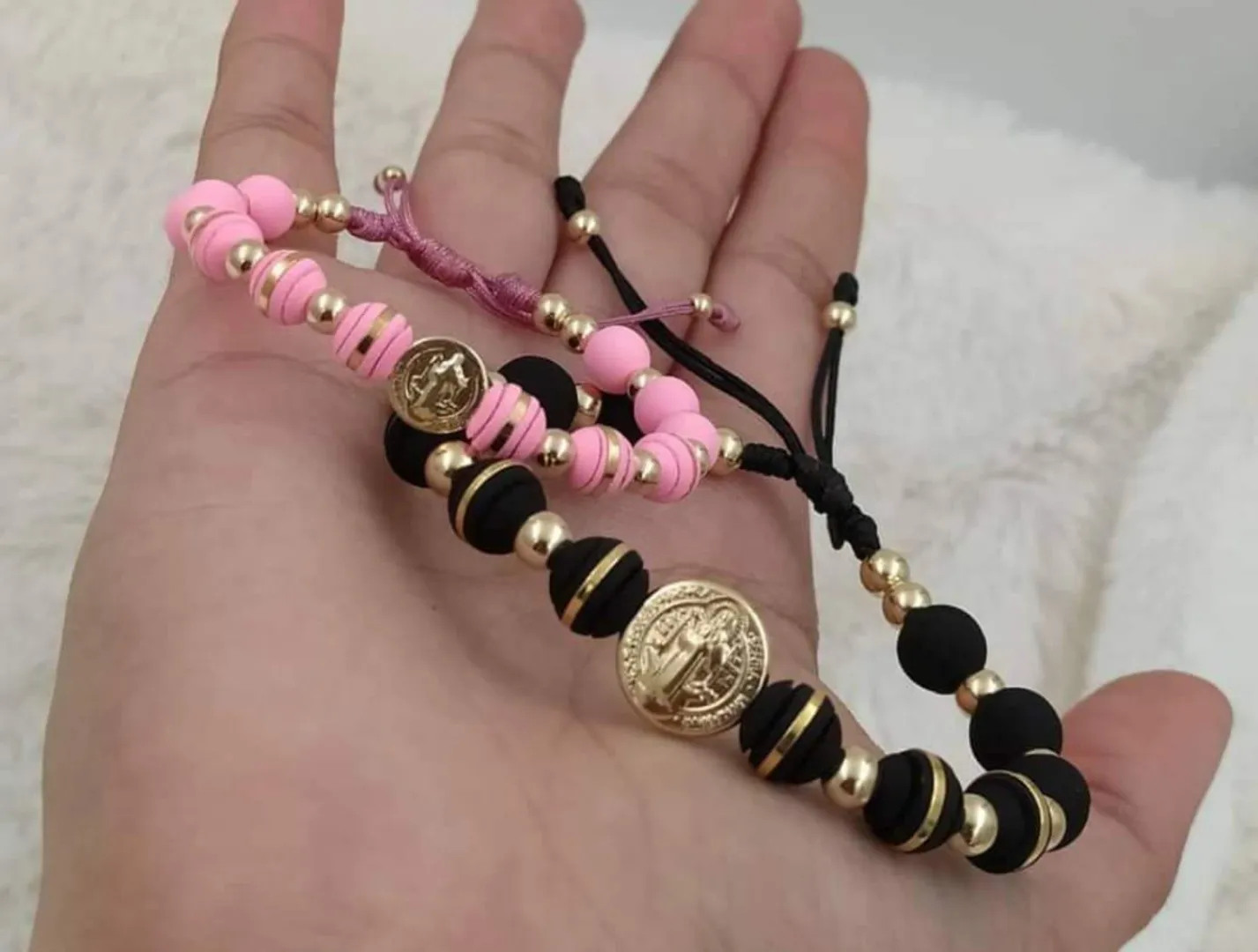 Par pulseras san benito con neopreno