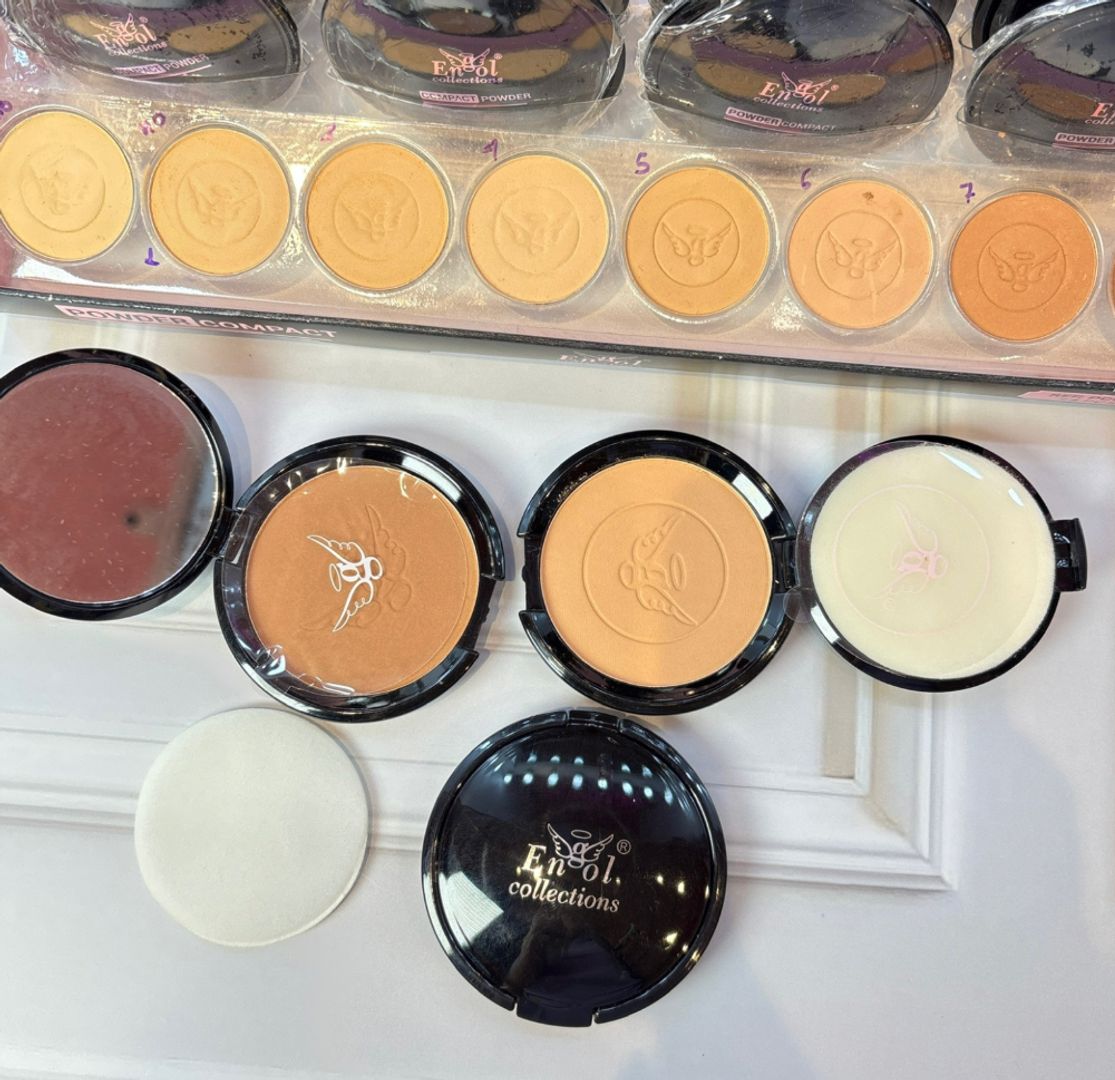 Polvo Compacto con Color Engol