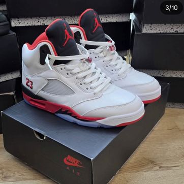 Jordan 5 Fire Red Black Tongue - imagen 1
