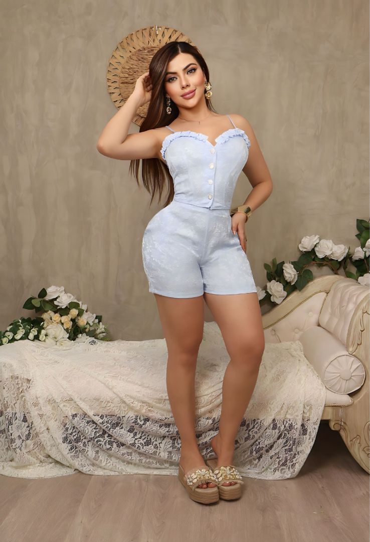 CONJUNTO SHORS BLUSA 