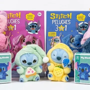 COMBO STITCH PELUCHE PROYECTOR LLAVERO Y LEGO 3 EN 1 - imagen 1