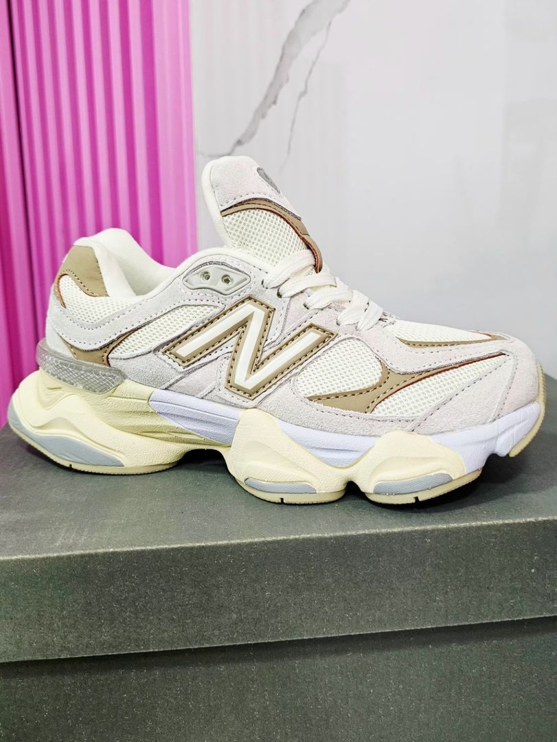 NEW BALANCE 9060 CREMA