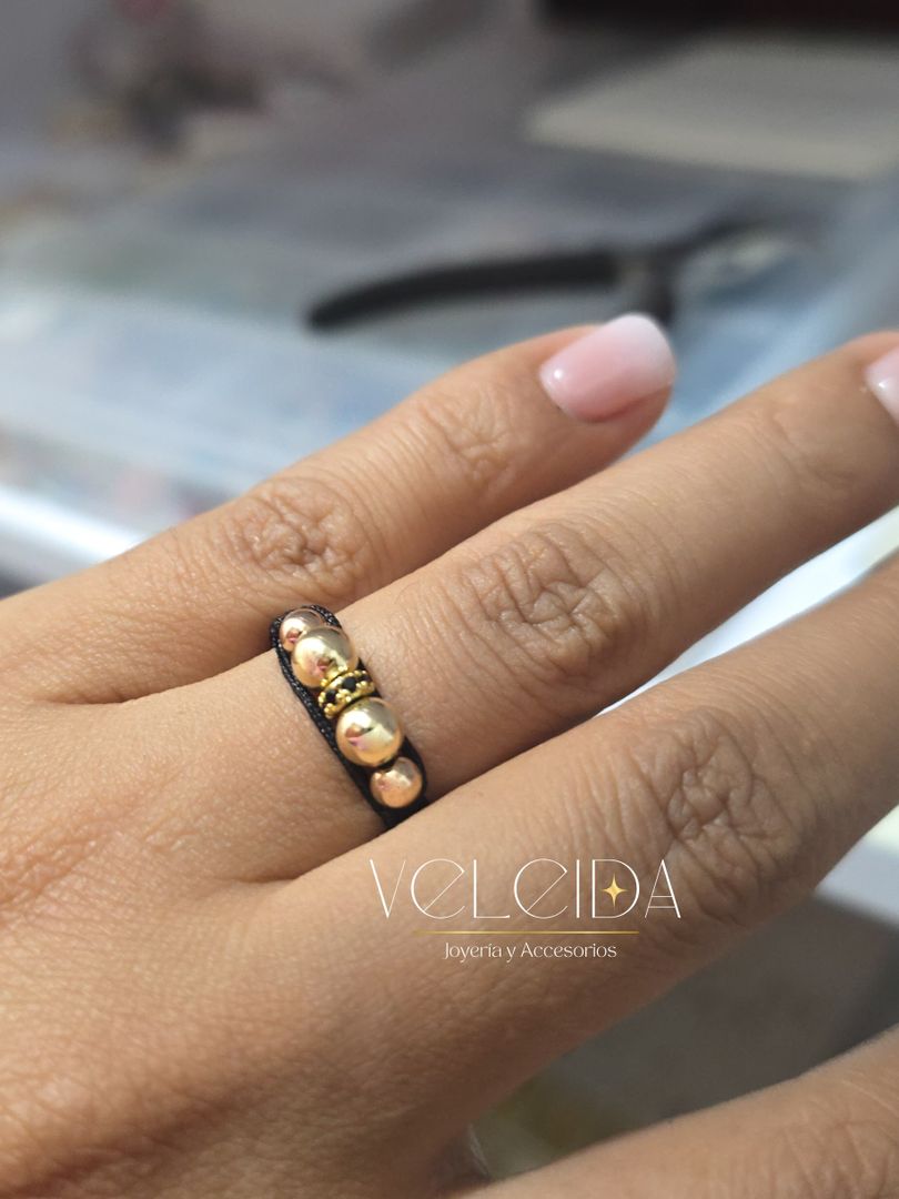 ANILLO ARTESANAL CON RONDEL