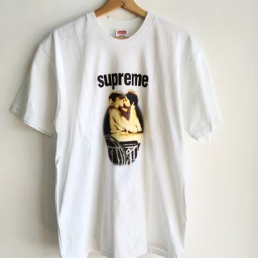 Imagen del producto SUPREME "KISS" (TALLA M)